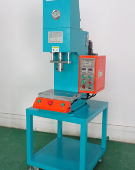 鉚接機(jī)大概多少錢一臺(tái)？