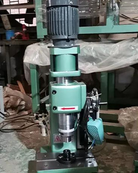 氣壓鉚接機(jī)的工作原理、特點(diǎn)和使用方法