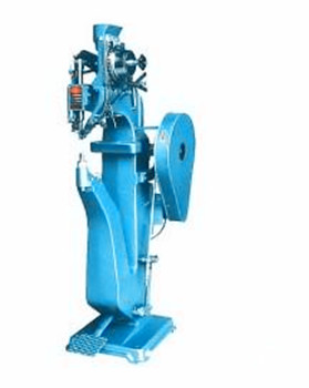 如何判斷所采購的氣壓鉚接機(jī)是否性價比高？