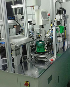 自動(dòng)送料鉚接機(jī)主要組成結(jié)構(gòu)有哪些？