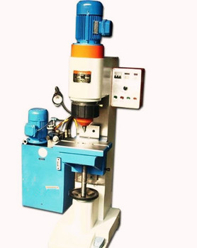 徑向鉚接機(jī)選購時(shí)注意這三點(diǎn)，讓你選到滿意的設(shè)備！