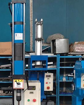 國內(nèi)廠家生產(chǎn)的鉚接機價格貴嗎？