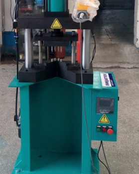 國內(nèi)有哪些鉚接機(jī)生產(chǎn)制造商？